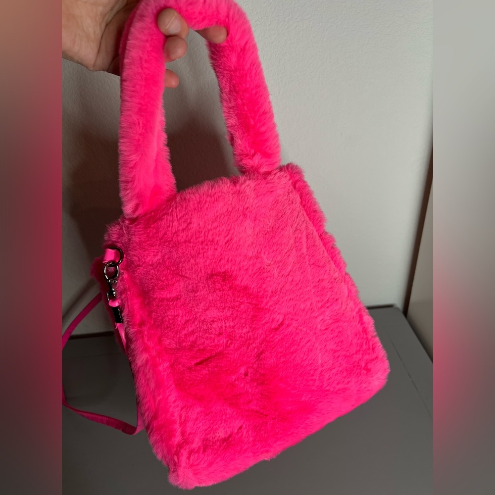 Young Adult SMILEY Small Sherpa Tote Bag Crossbody Neon Smiley Face Y2K Hot Pink - Picture 4 of 16